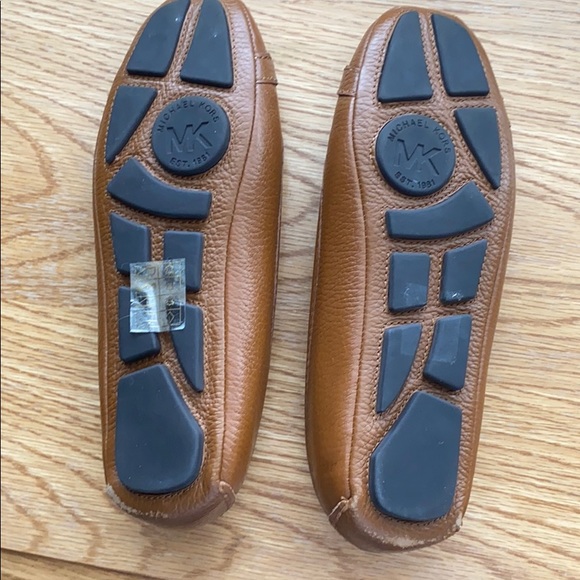 Michael Kors shoes - Picture 2 of 3